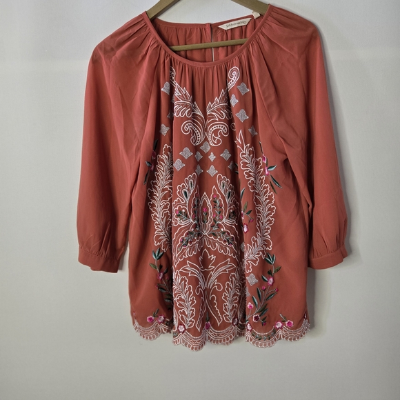 Soft Surroundings Tops - Soft Surroundings Size M Embroidered Coral 3/4 Sl Blouse With Scalloped Hem